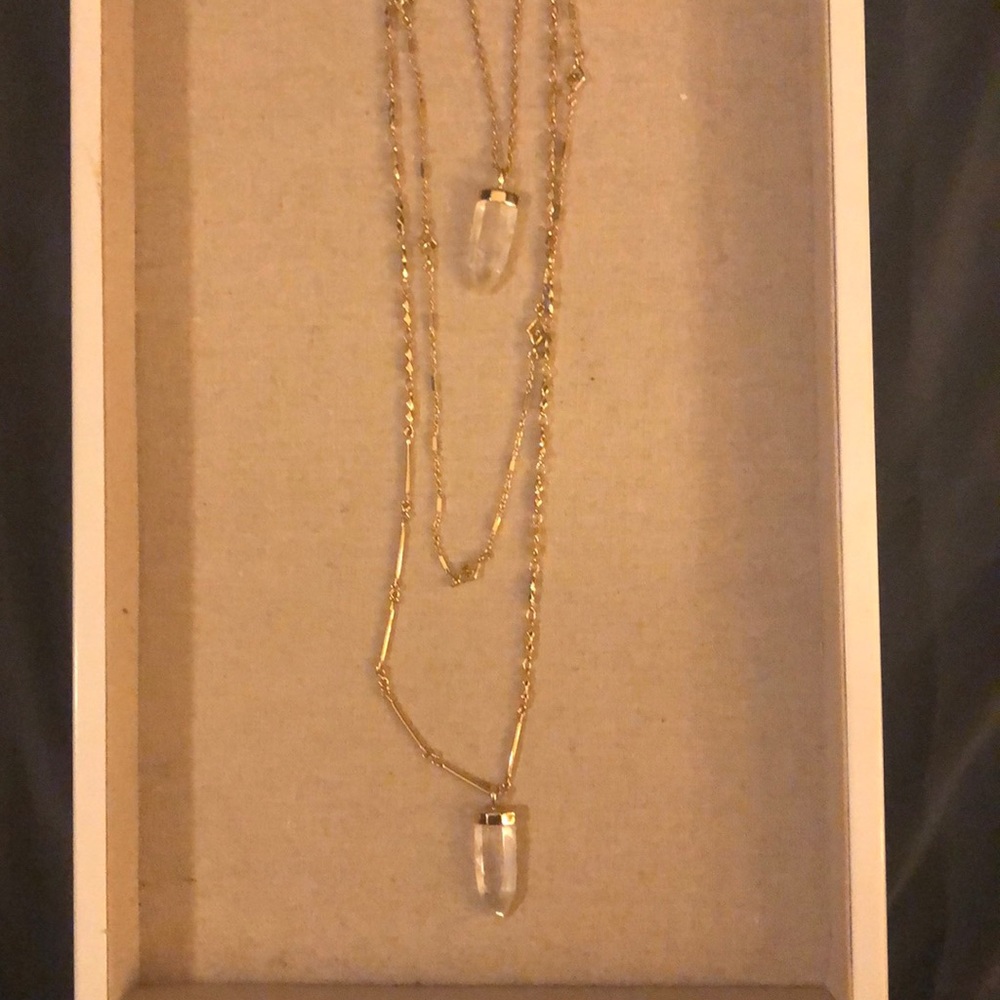 Aria Pendant Necklace